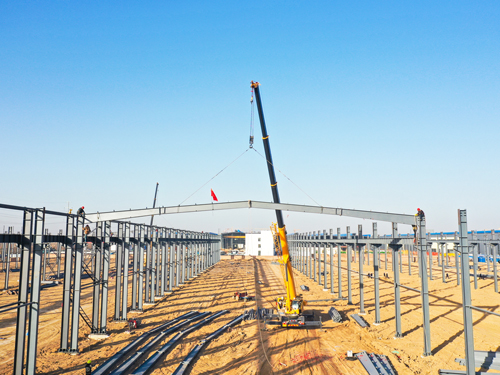 河南礦山|智能產(chǎn)業(yè)園6號車間今日上梁大吉!